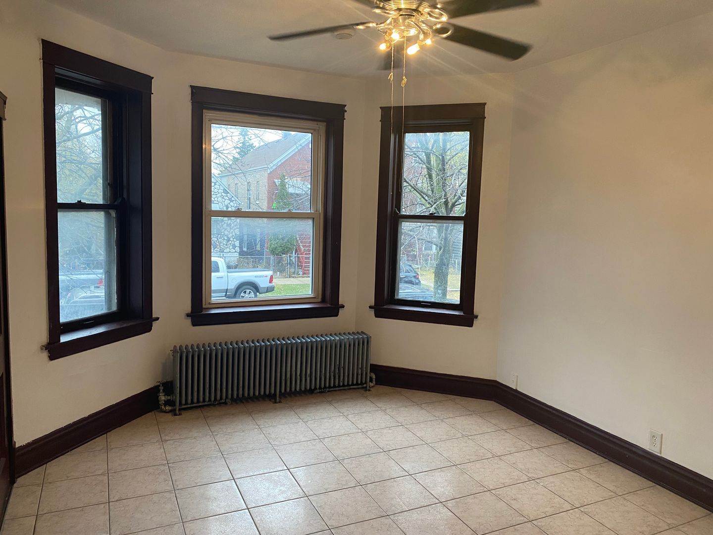 Chicago Apartment: 3116 S. Kedvale