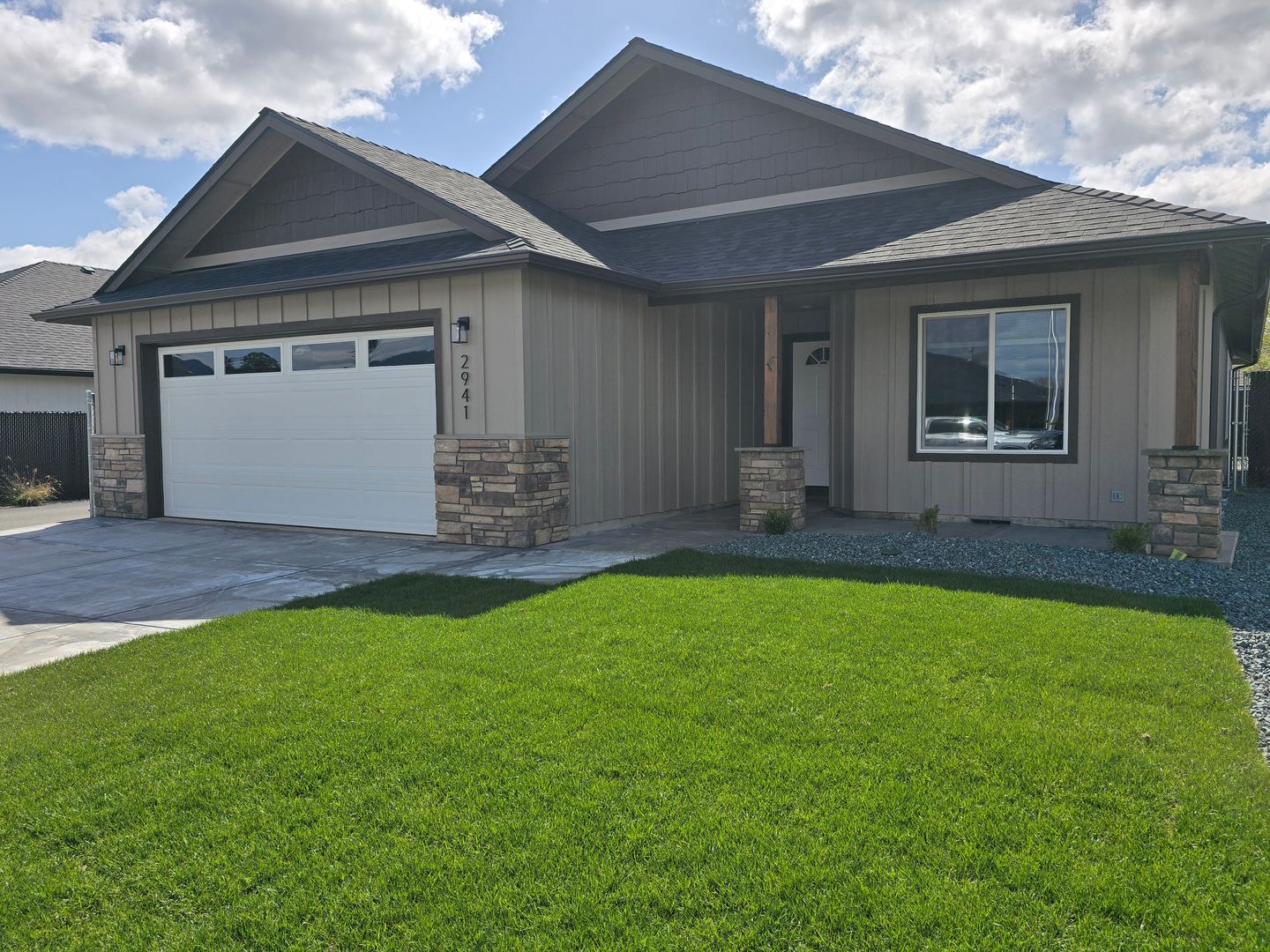 Grants Pass House: 2941 Naples Dr