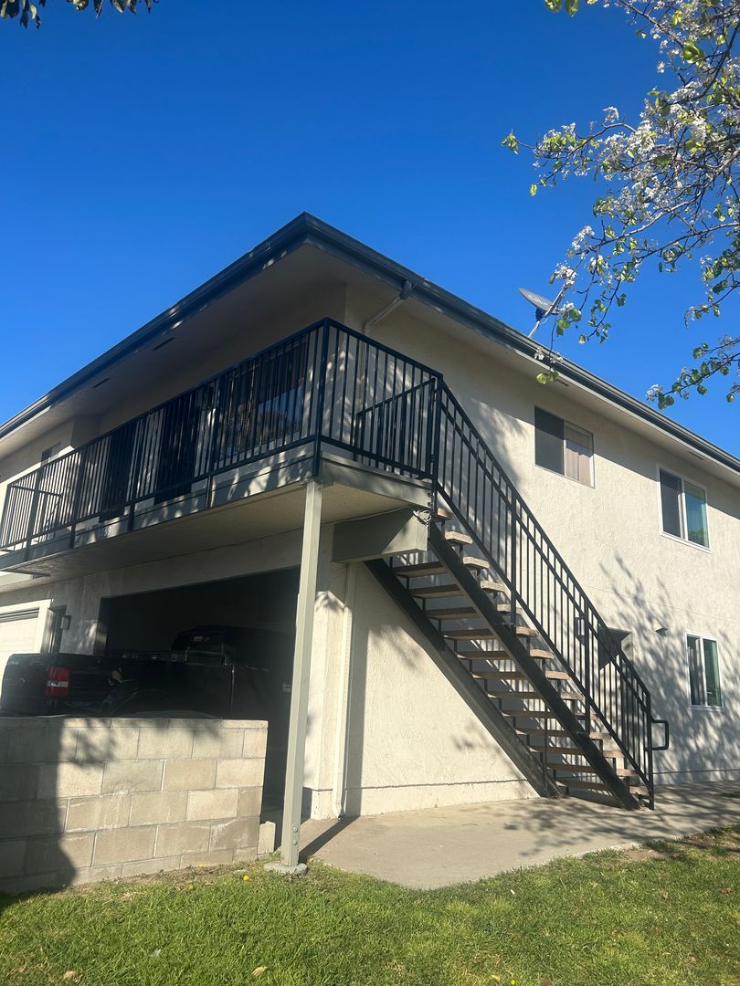 Ventura House: 1269 Bryce Way