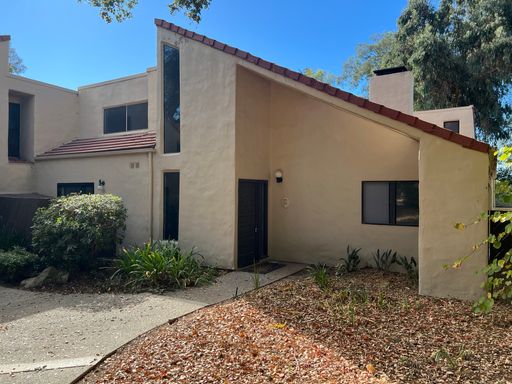 3 Bedroom 2 Bath Spacious Creekside Village Condo in Ojai!
