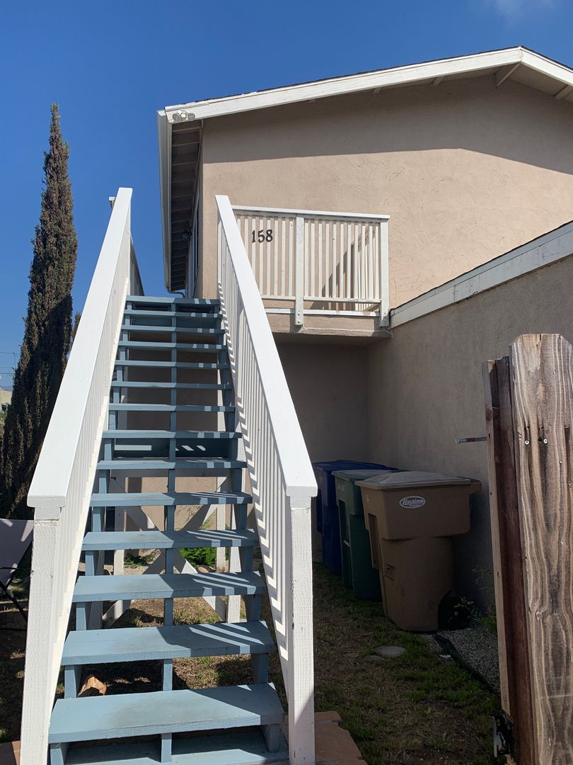 Ventura Apartment: 158 E Ramona St