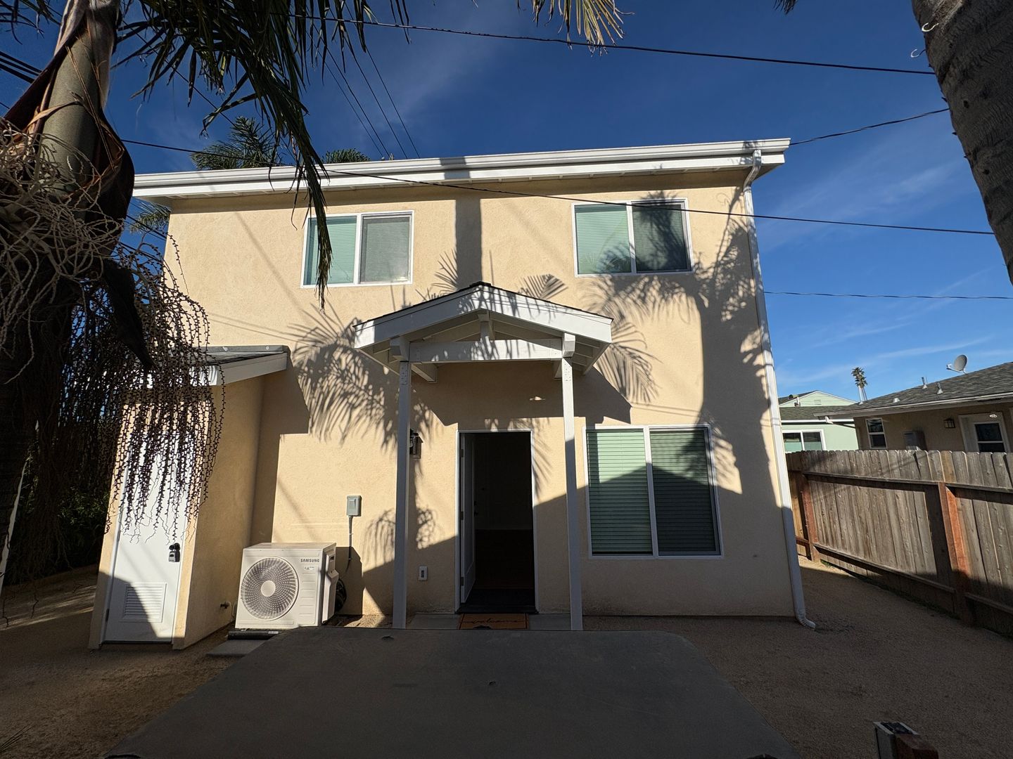 Ventura House: 3244 Channel Dr