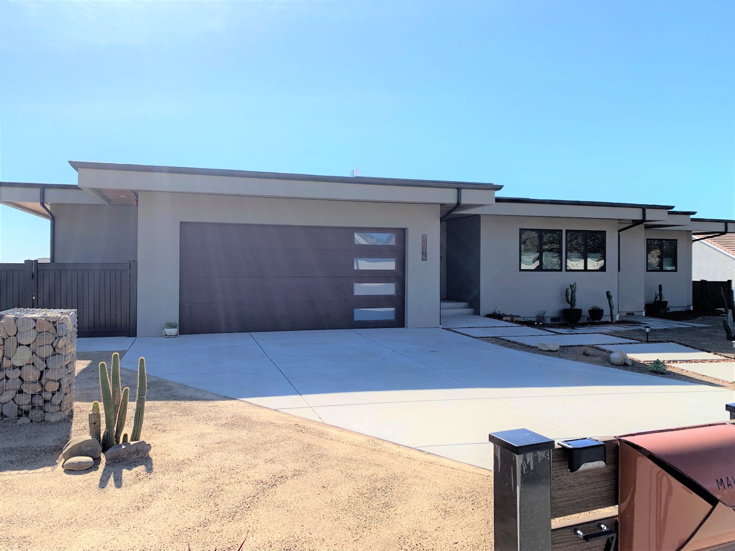 Ventura House: 7018 Monte Vista Ct