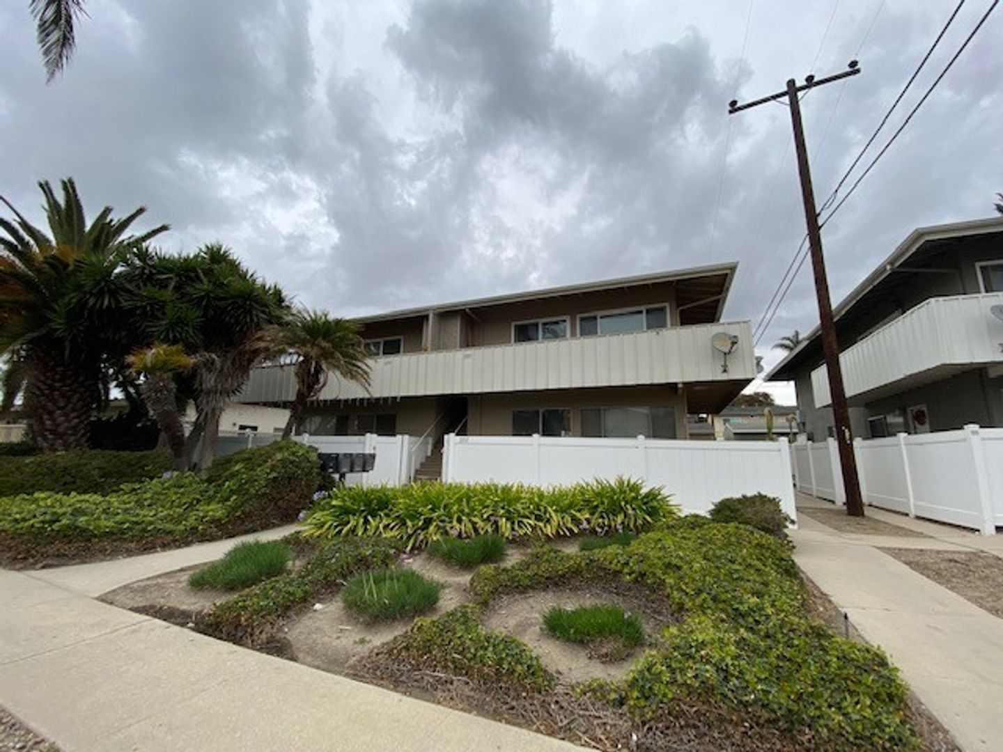 Ventura Apartment: 3351 Rexford St