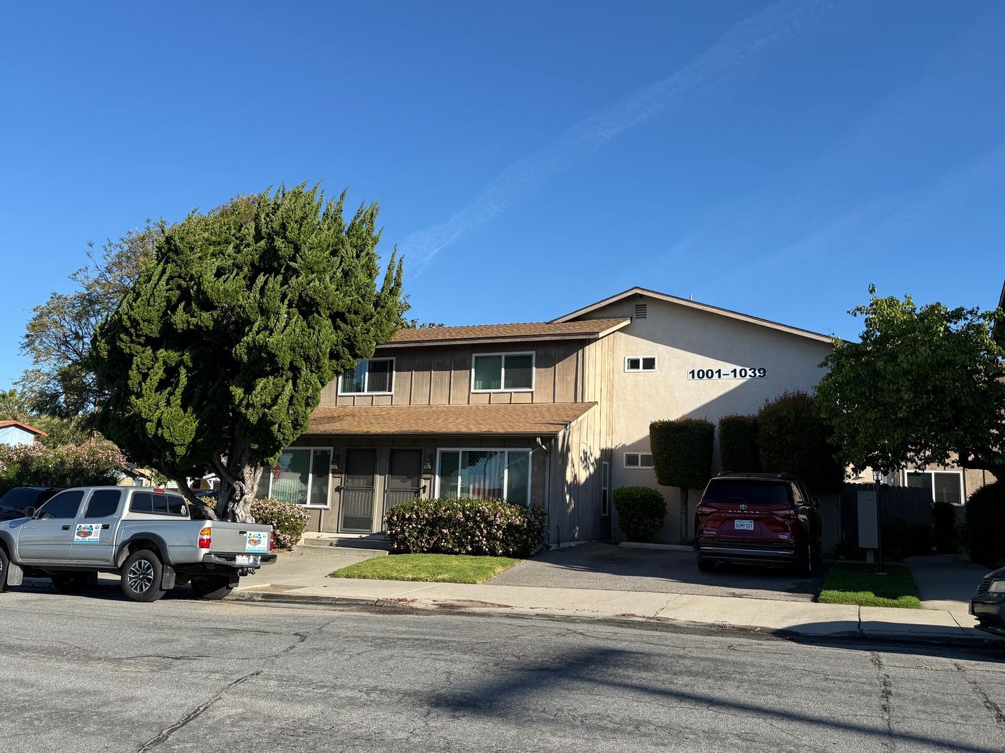 Ventura Apartment: Meta/Laurel Apartments