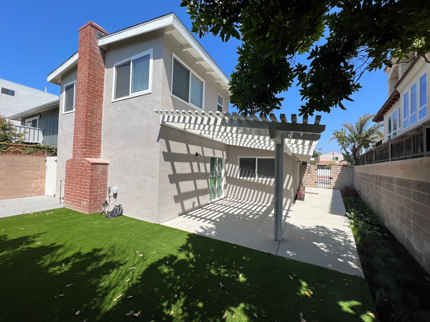 Ventura House: 1164 Shelburn Lane