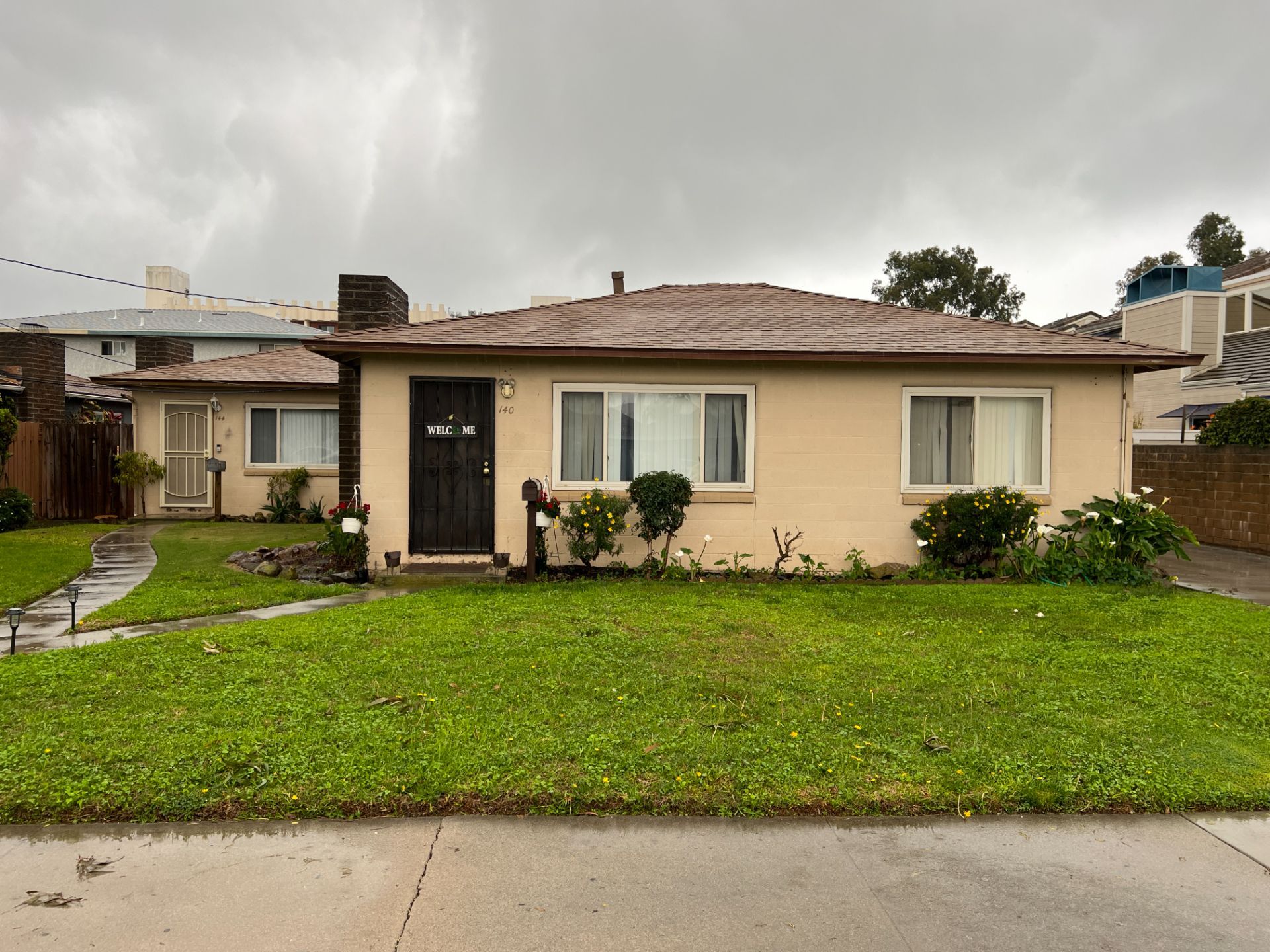 Port Hueneme Multiplex: 144 E Pearl St