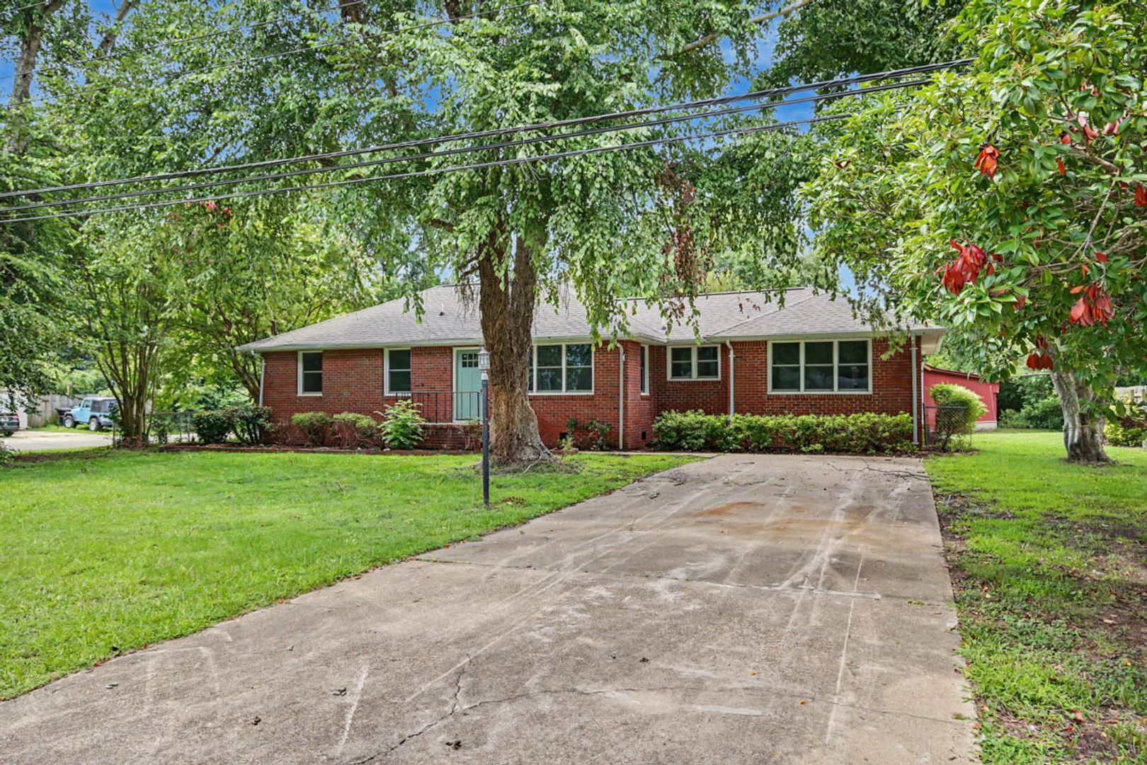 Virginia Beach House: 1221 Burlington Rd