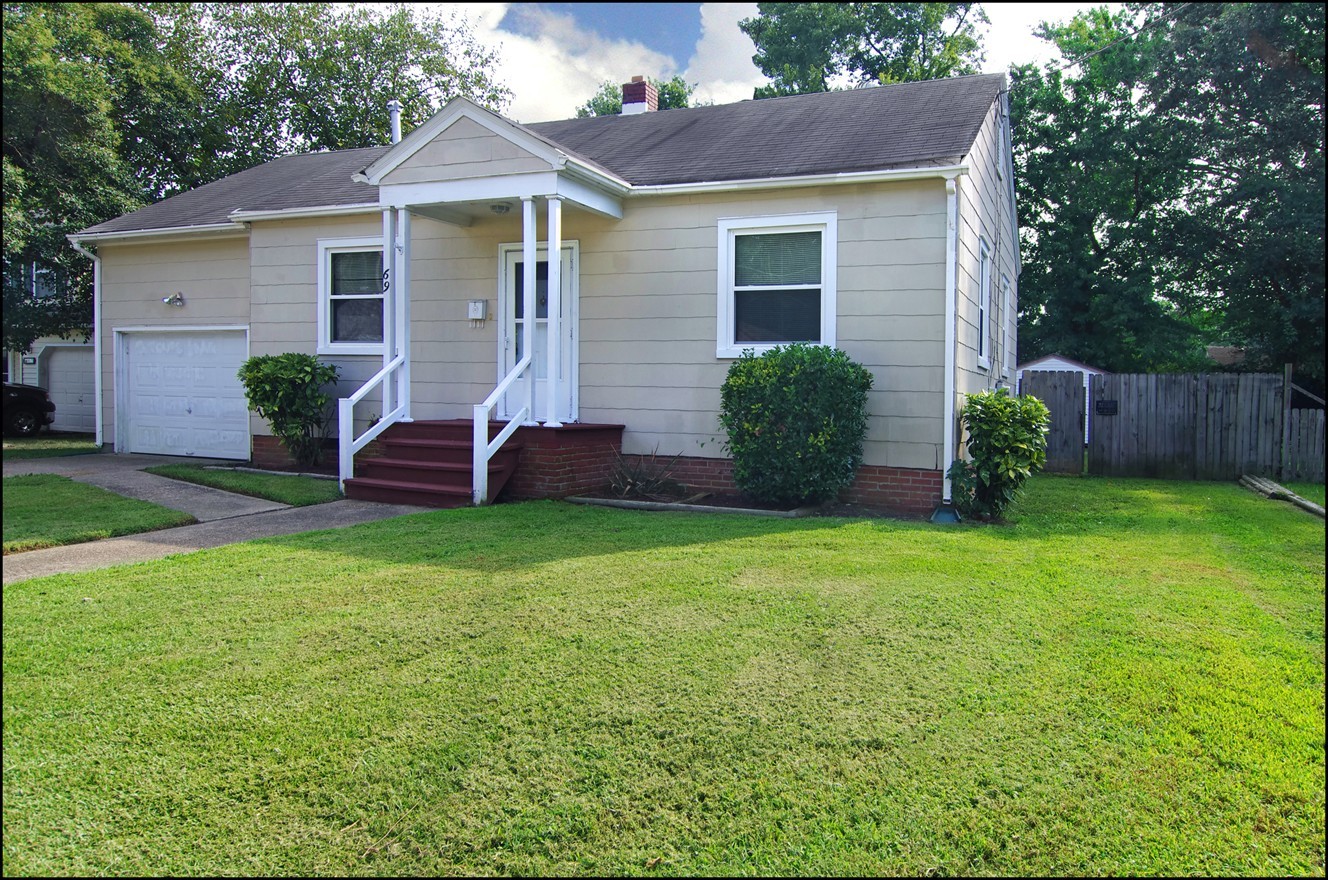 Hampton House: 69 Cavalier Rd