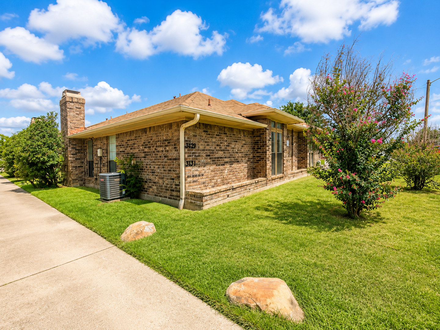 Irving Apartment: 3125 Tudor Lane