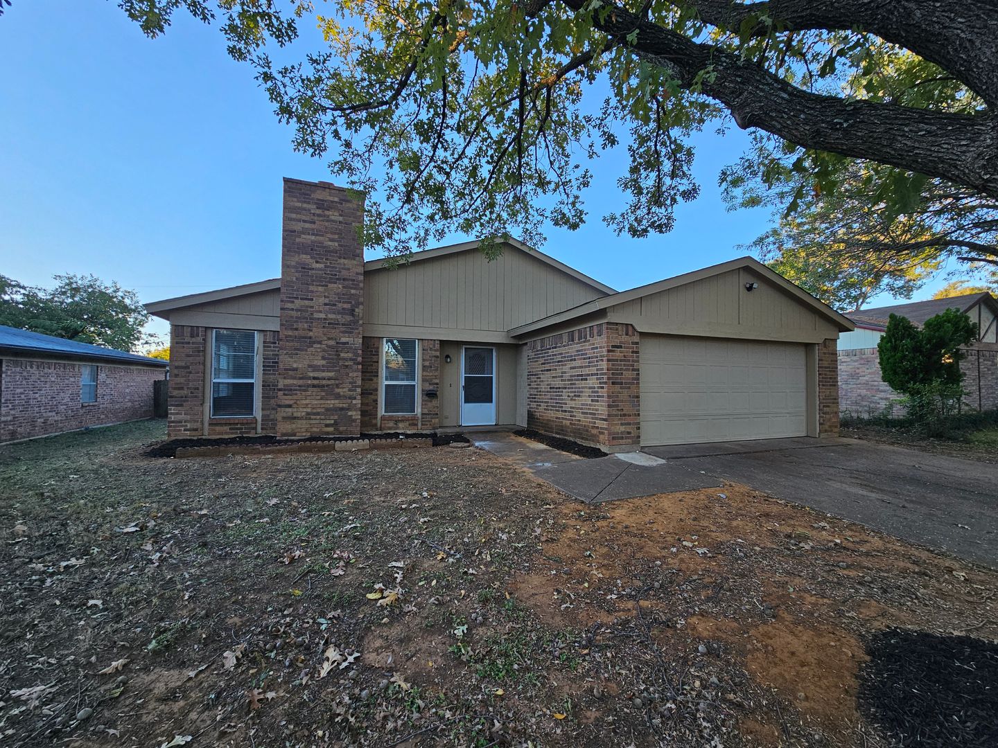 Arlington House: 308 Royal Field Dr