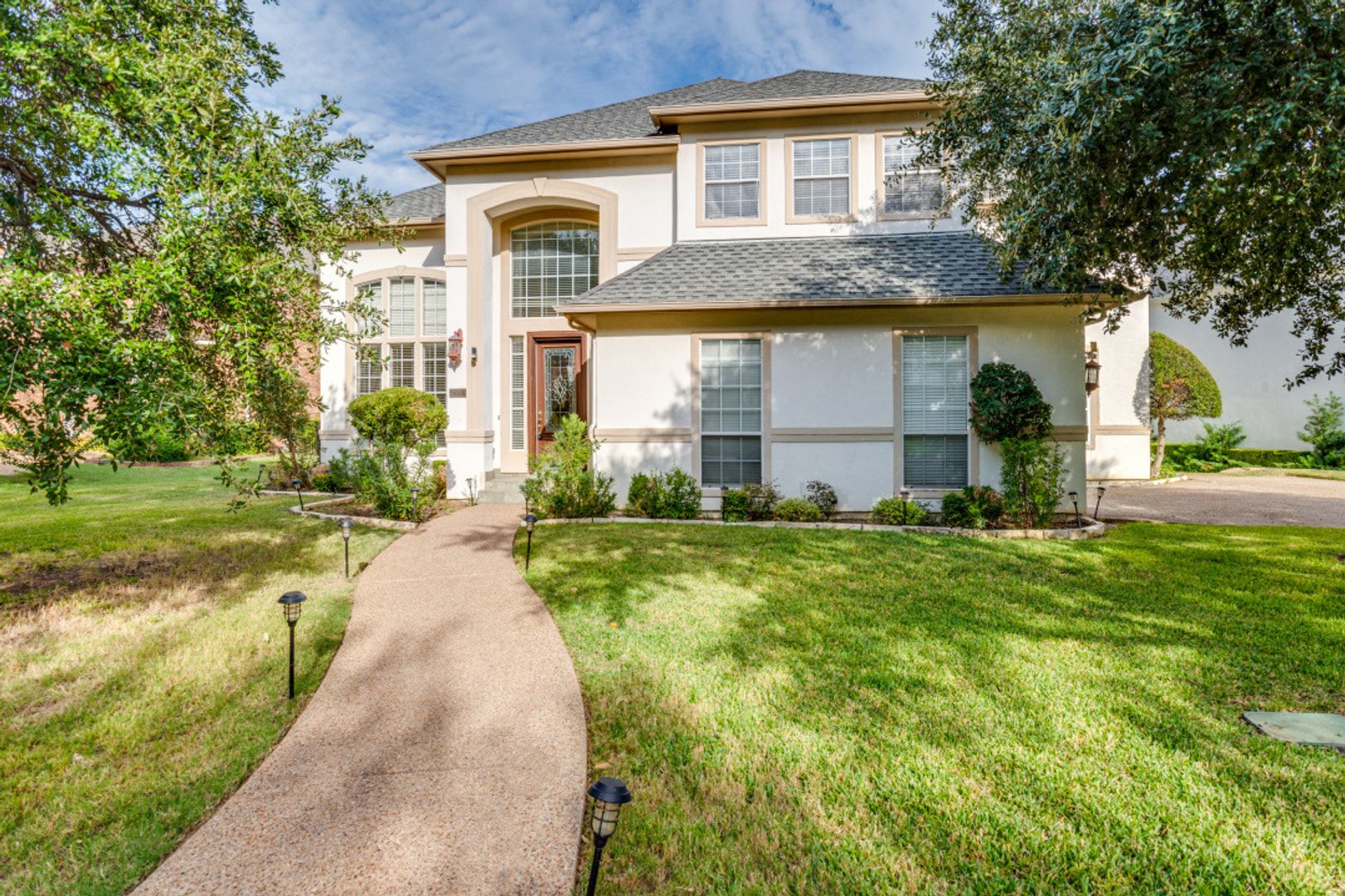 Irving House: 7408 Bradford Pear Dr