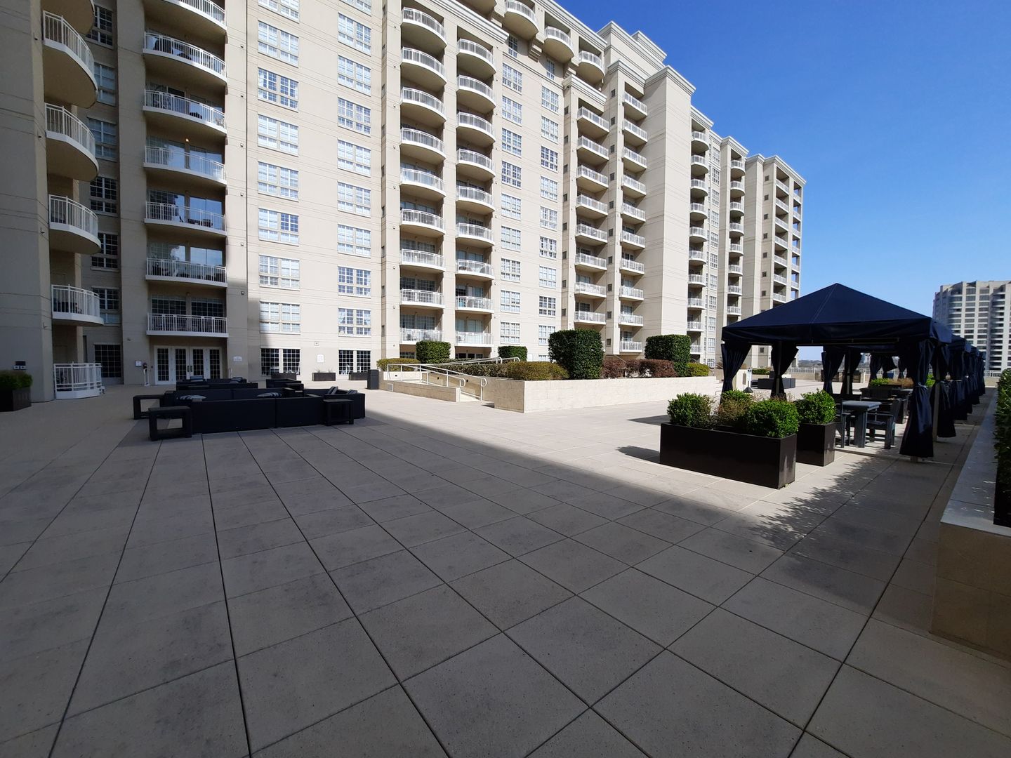 Dallas House: 3225 Turtle Creek BLVD # 1212