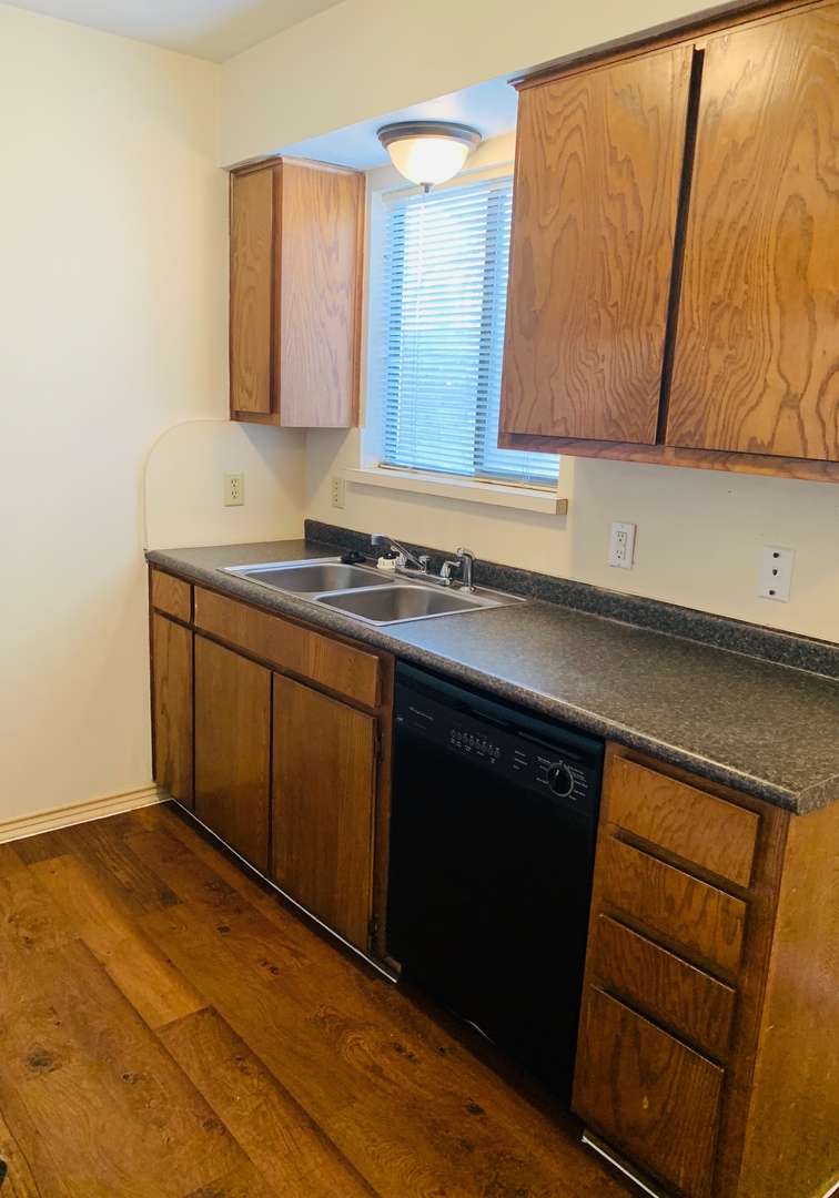 Irving Apartment: 3125 Tudor Lane