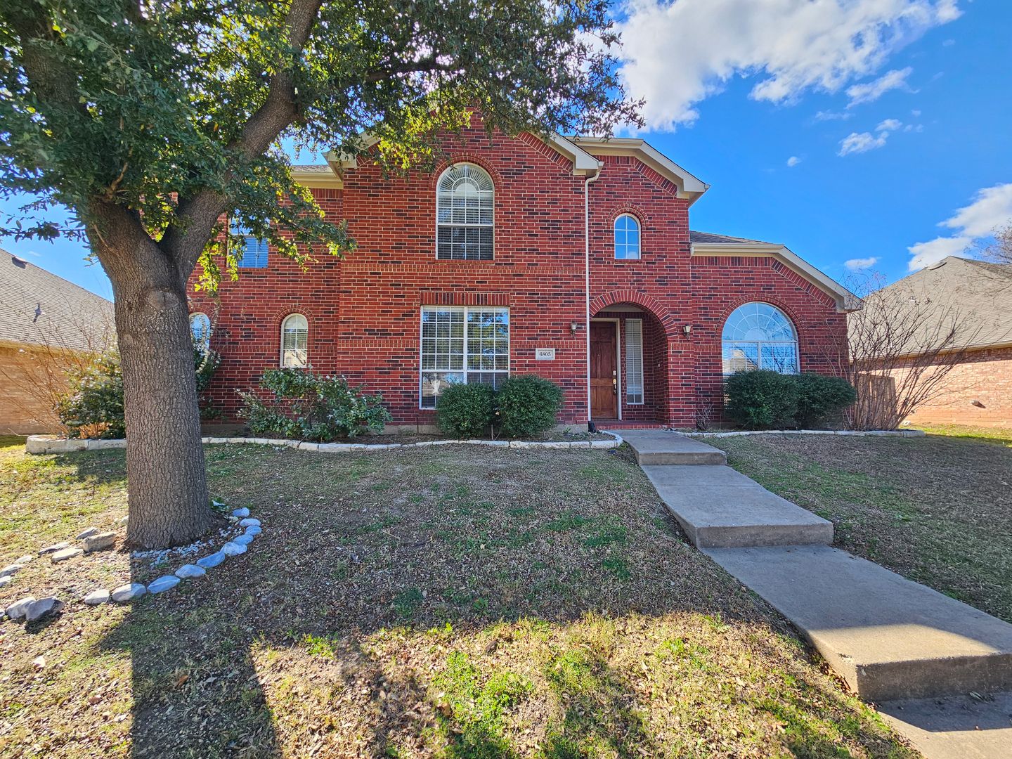 Rowlett House: 6805 Westover Dr