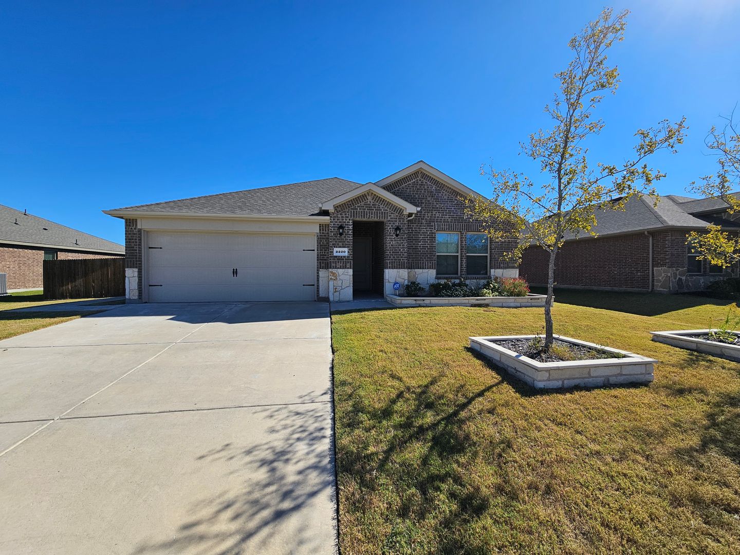 Anna House: 2220 Rosemary Way