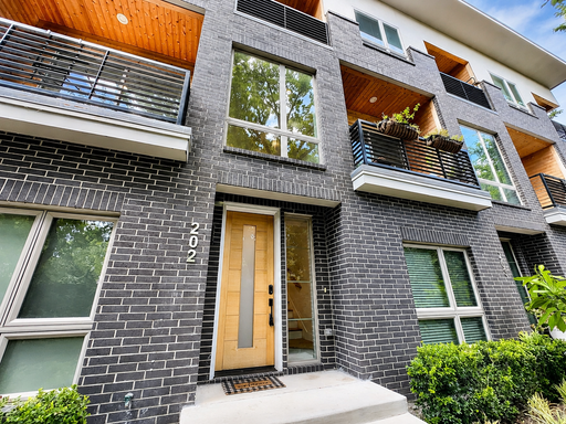 Modern Luxury in Farmers Branch – photo 1