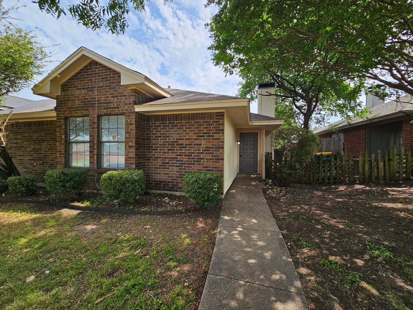 Cedar Hill House: 311 Bryant Lane