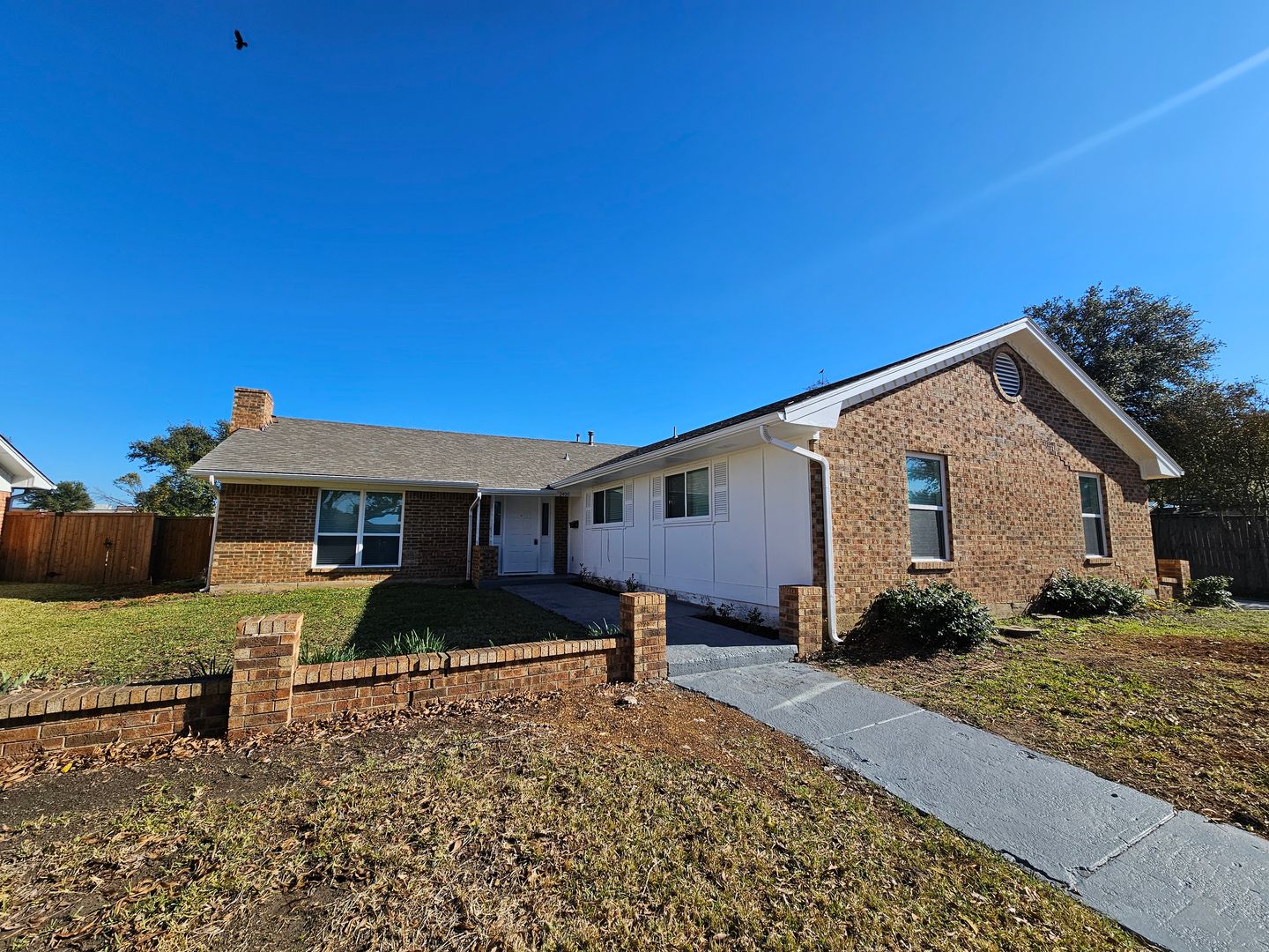 Carrollton House: 2400 Meadow Creek Dr