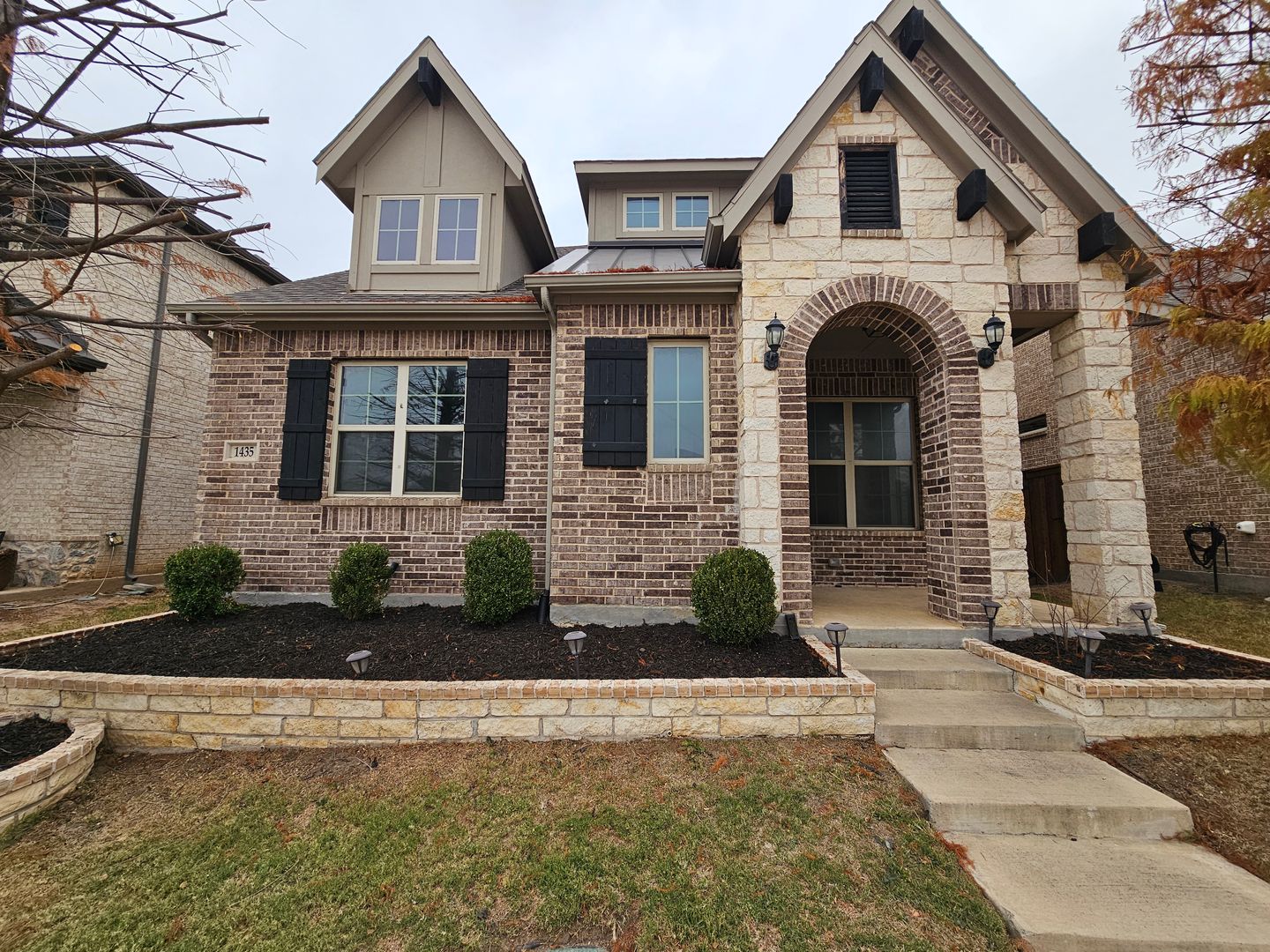 Farmers Branch House: 1435 Wittington Pl