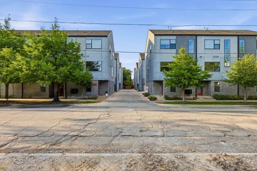 Bishop Arts District. Available now ready for immediate move in – photo 1