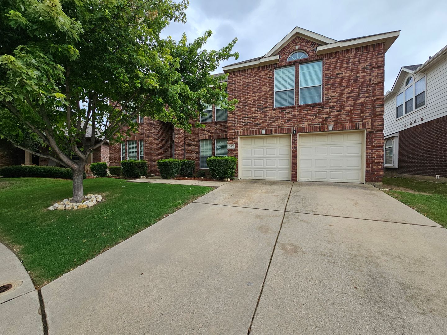 Fort Worth House: 305 Cold Mountain Trail