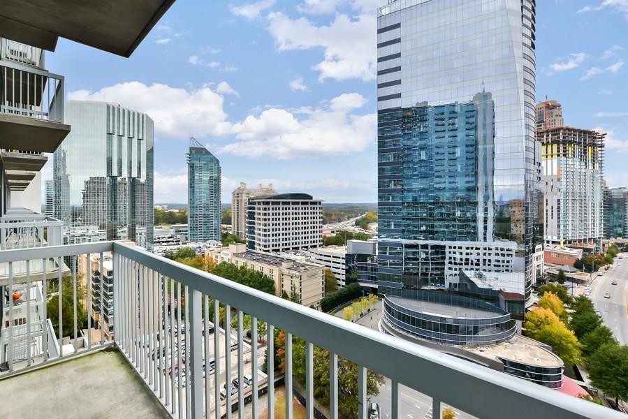 Atlanta House: 3324 Peachtree Rd