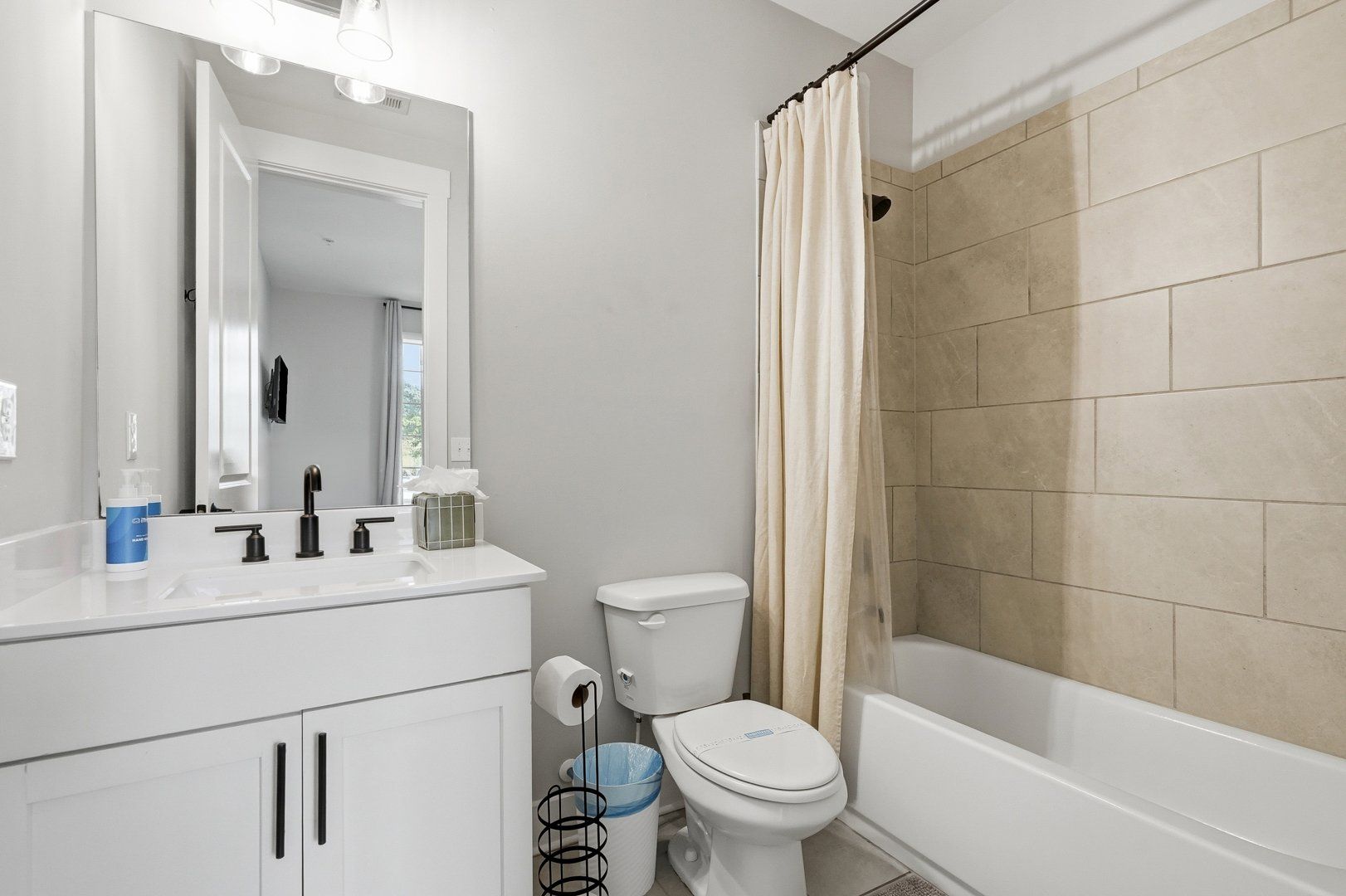285 Castleberry Hill Walk SW 7 of 12