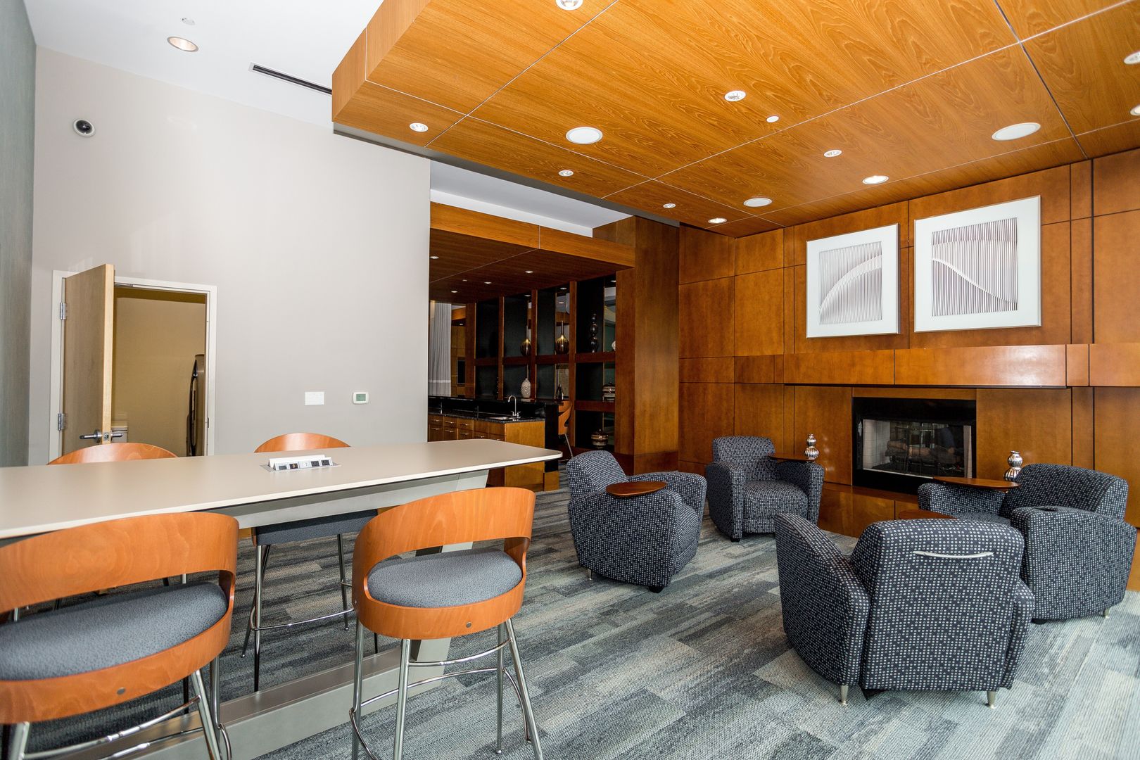 Lounge at Realm 2610
