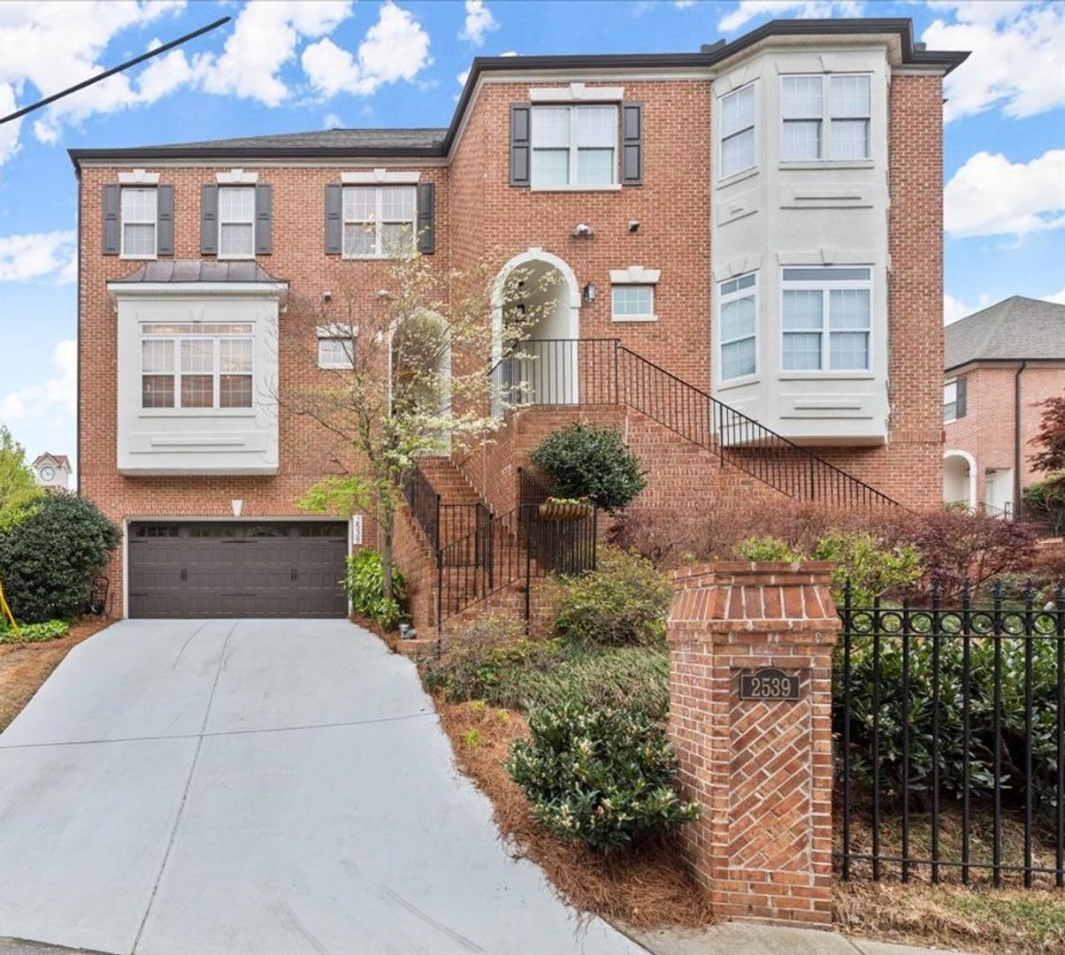 Brookhaven House: 2539 Ellijay Drive NE