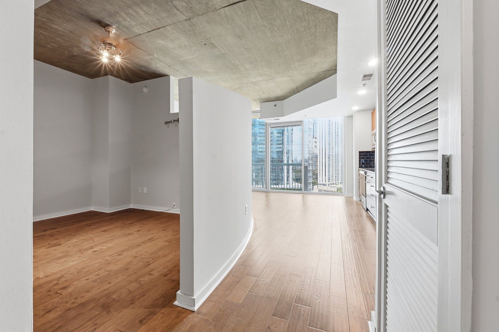 3324 Peachtree Road, Unit 1403 3 of 12
