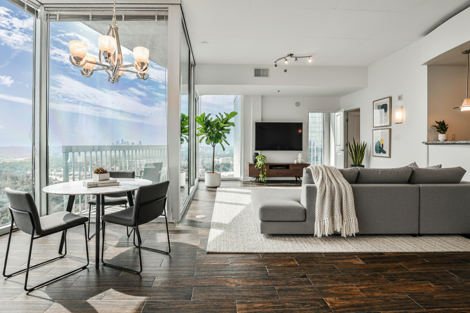 Luxury 28th Floor 2 Bedroom Condo For Lease at REALM Buckhead with Atlanta Skyline Views