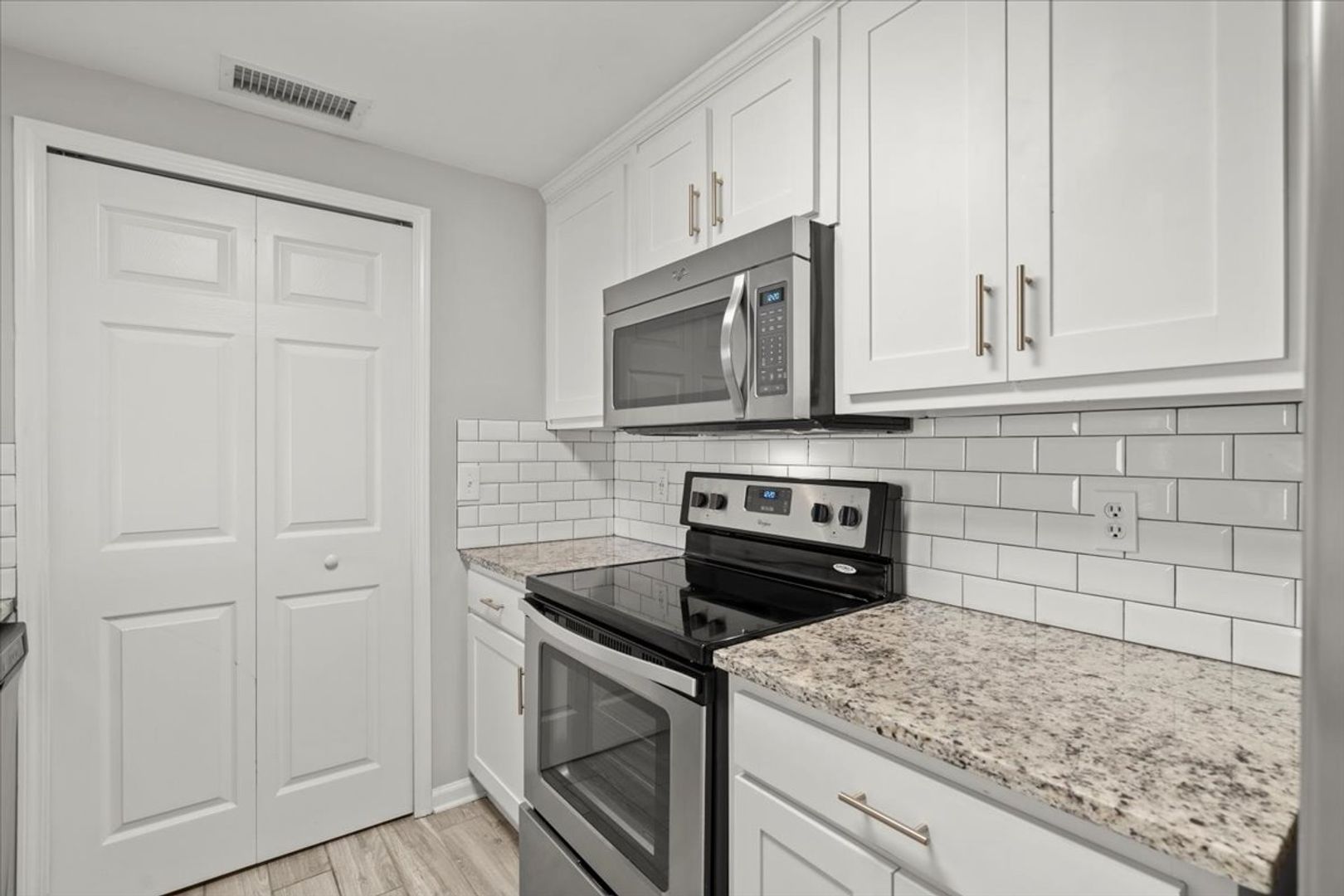 3481 Lakeside Dr NE Unit 1007 - Grandview 1007 4 of 12