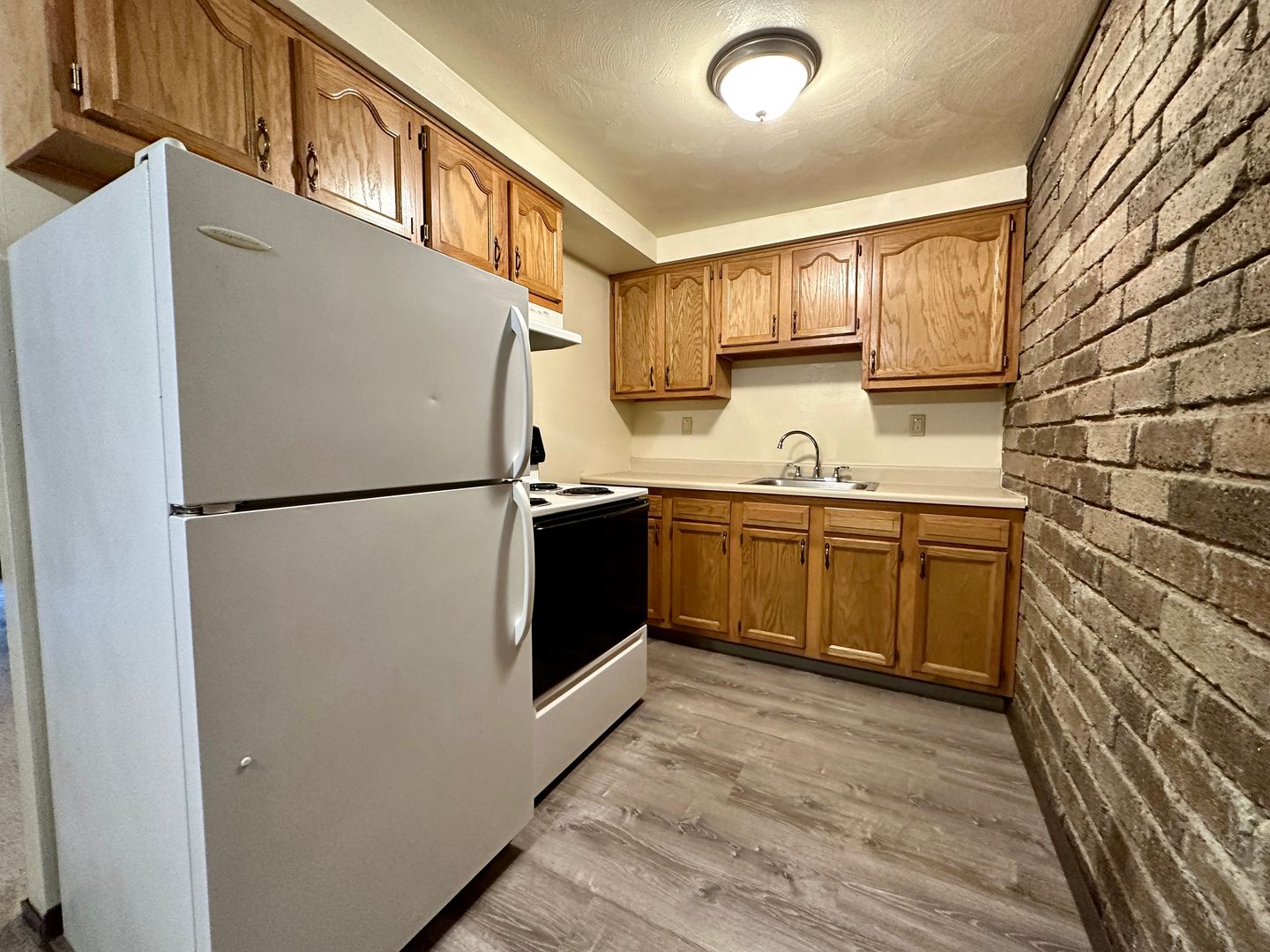 New Kensington Apartment: 105 Kellywood Mnr