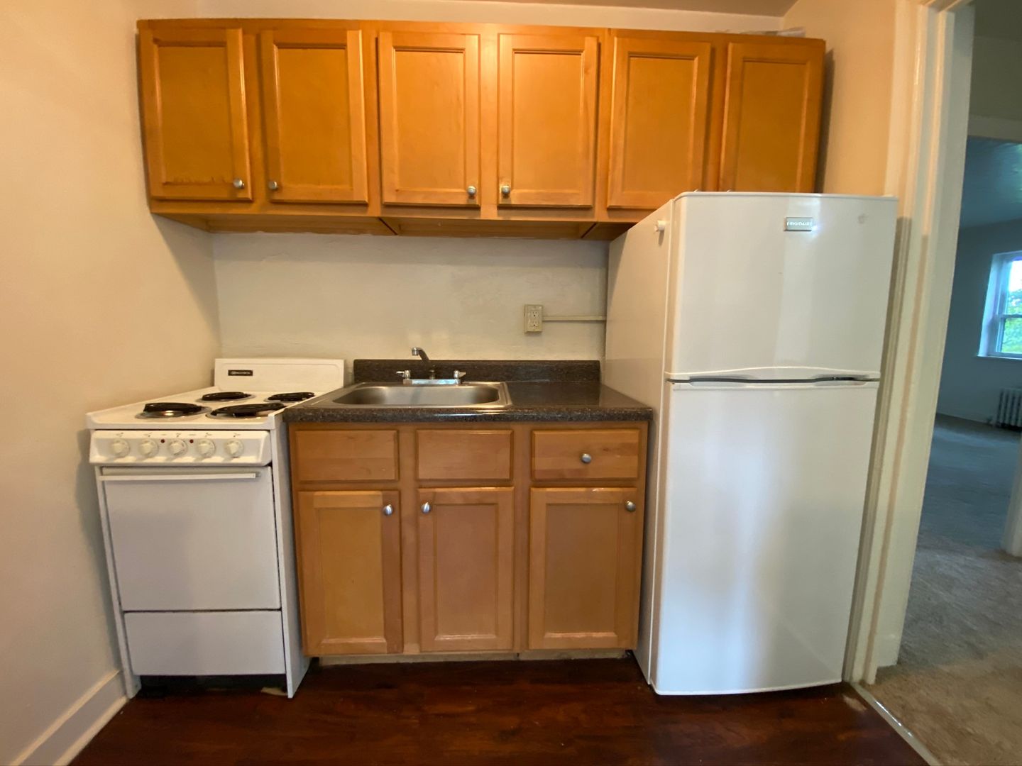 Pittsburgh Apartment: 5700 Munhall Road