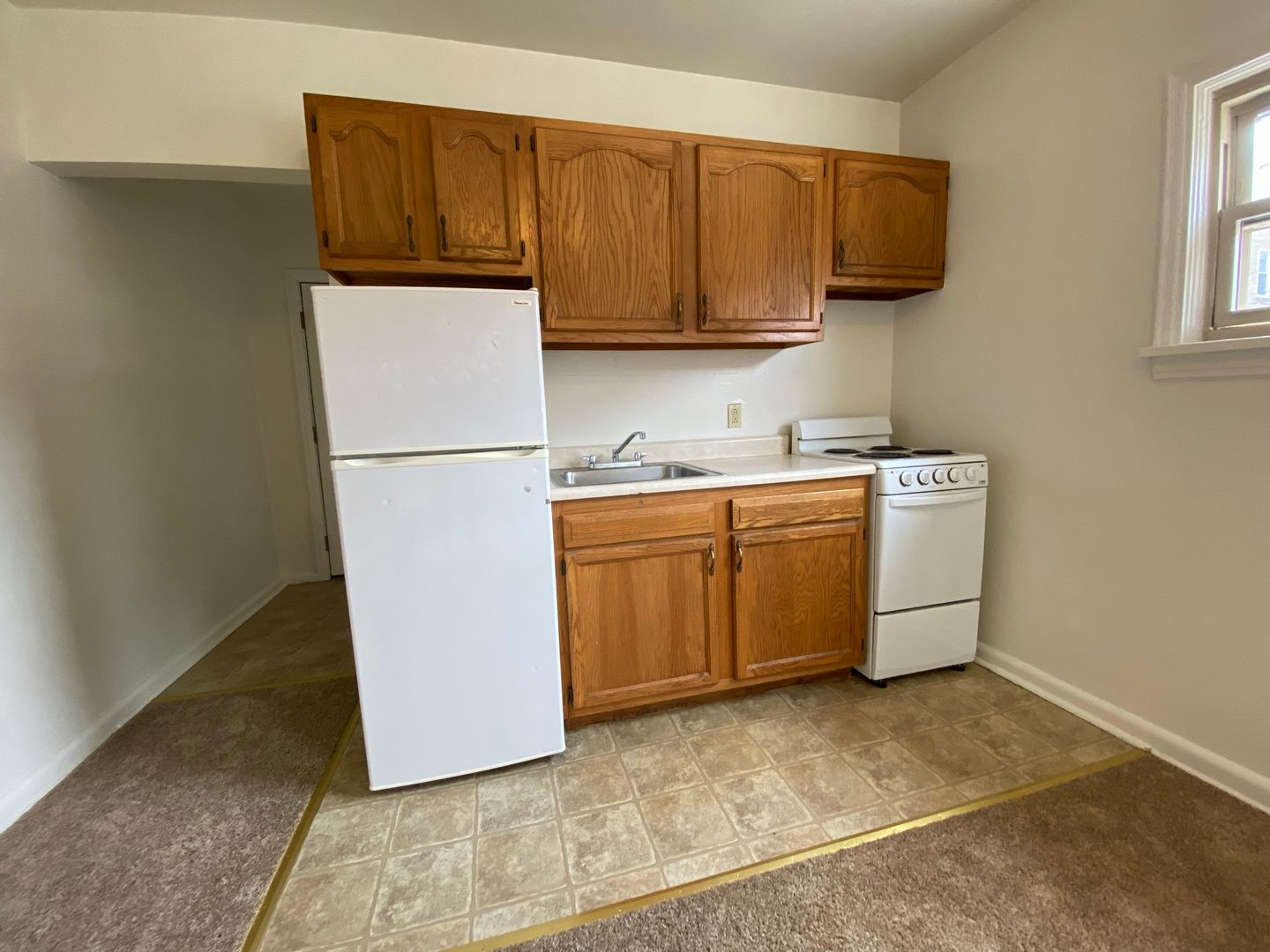 Pittsburgh Apartment: 3808 Pier Street