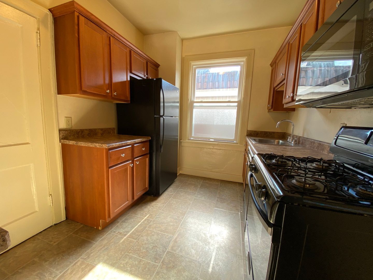Pittsburgh Apartment: 5541 Bartlett Street