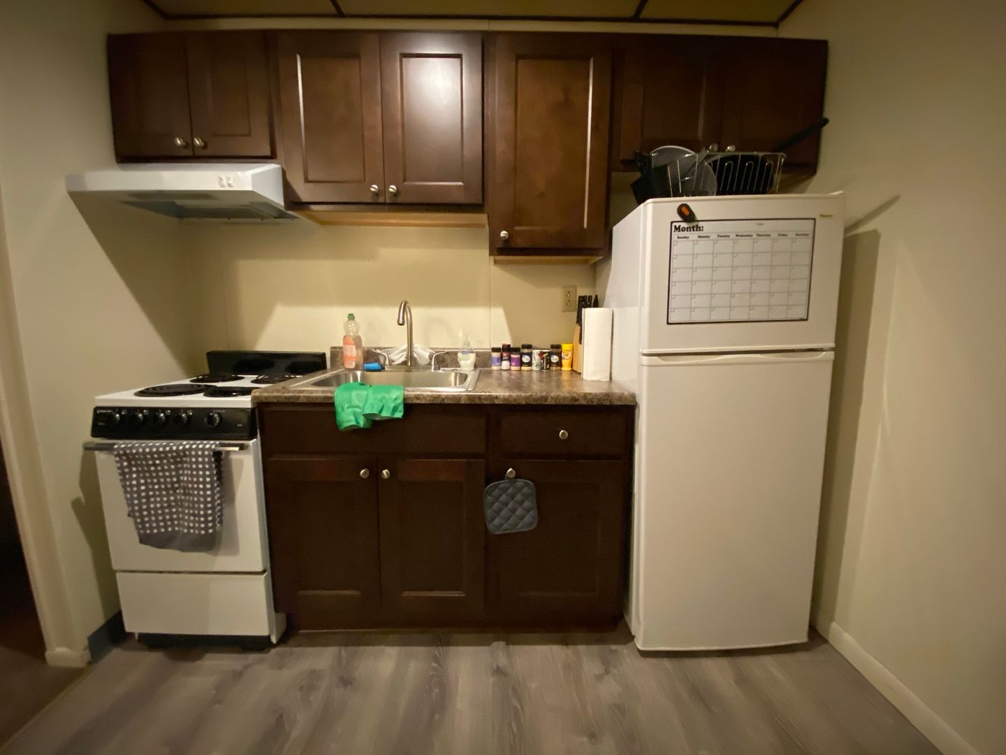 Pittsburgh Apartment: 304 Meyran Avenue