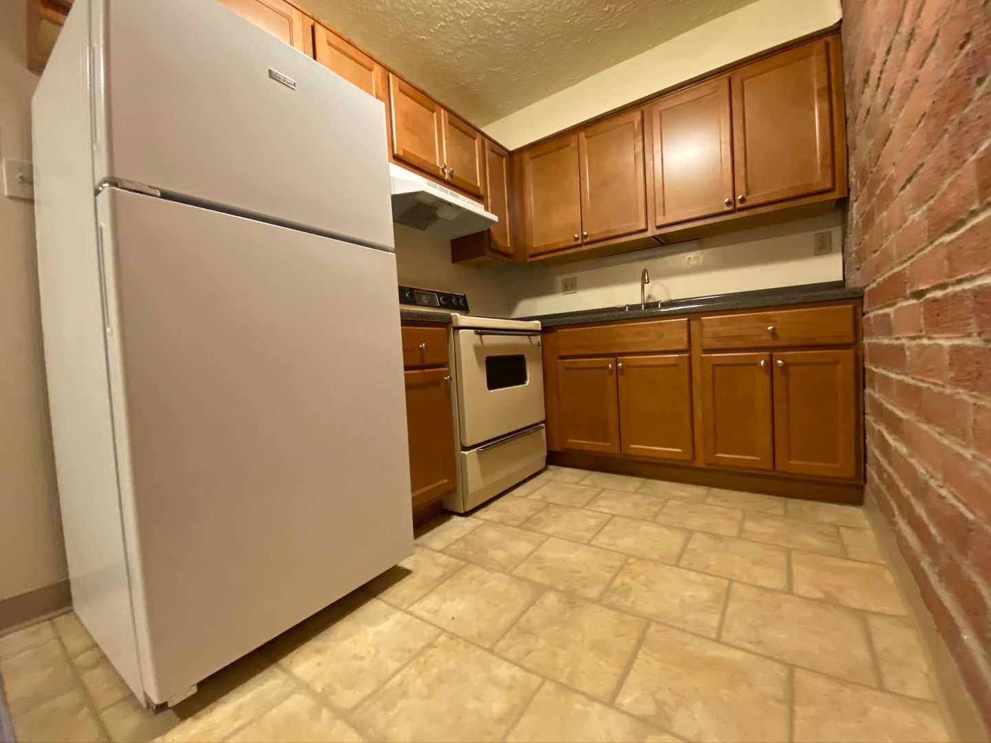 Verona Apartment: 1333 Hunter Rd