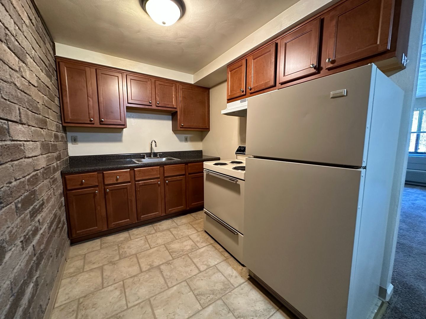 New Kensington Apartment: 308 Kellywood Mnr