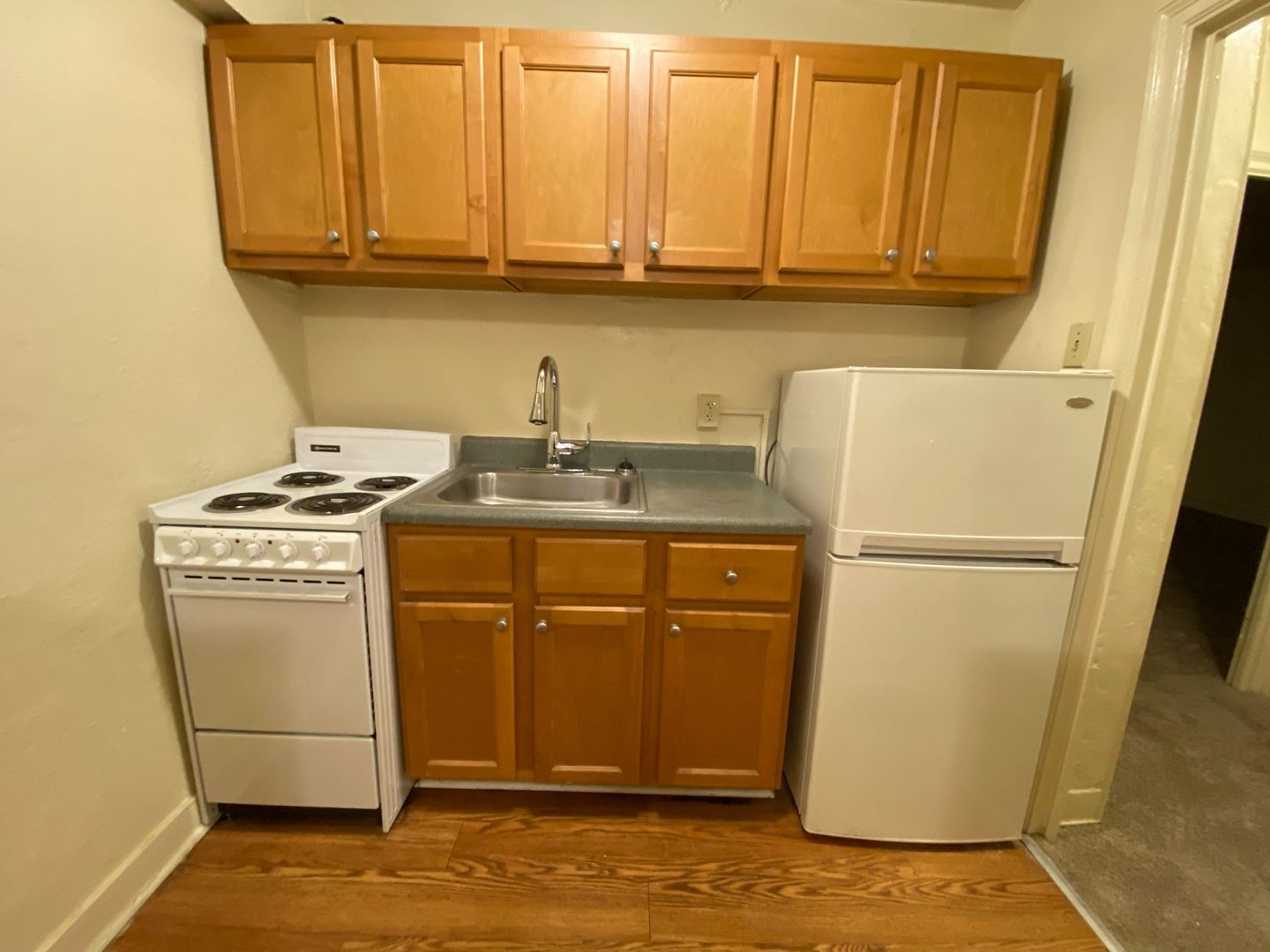 Pittsburgh Apartment: 5700 Munhall Road