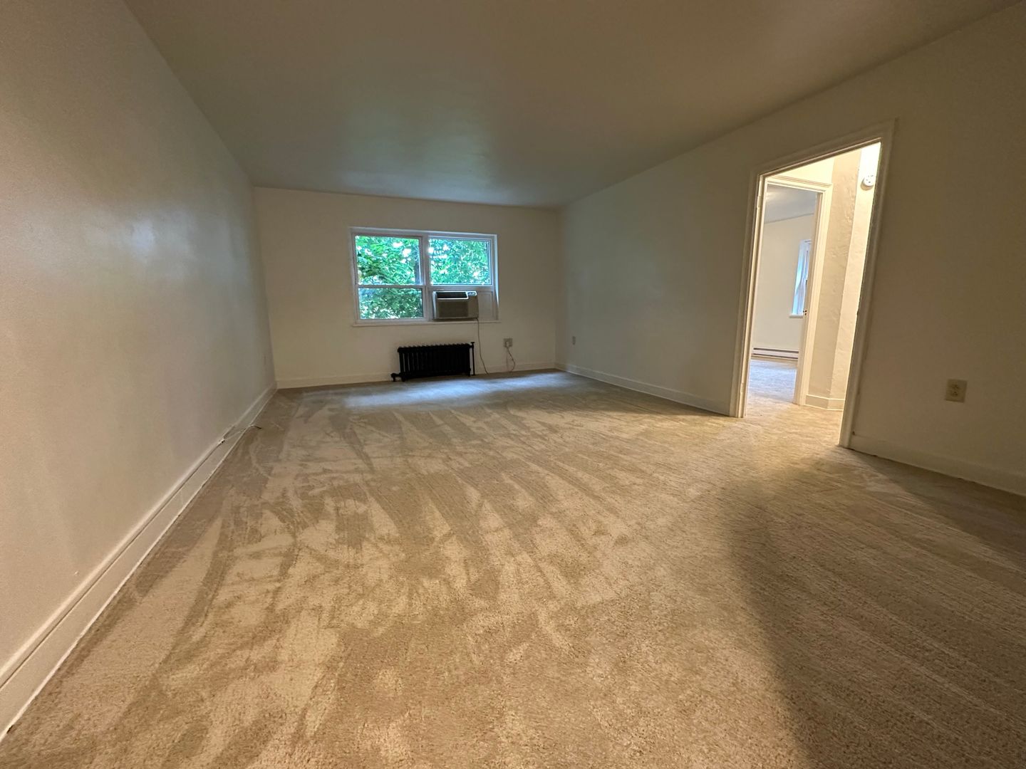 Pittsburgh Apartment: 5700 Munhall Road