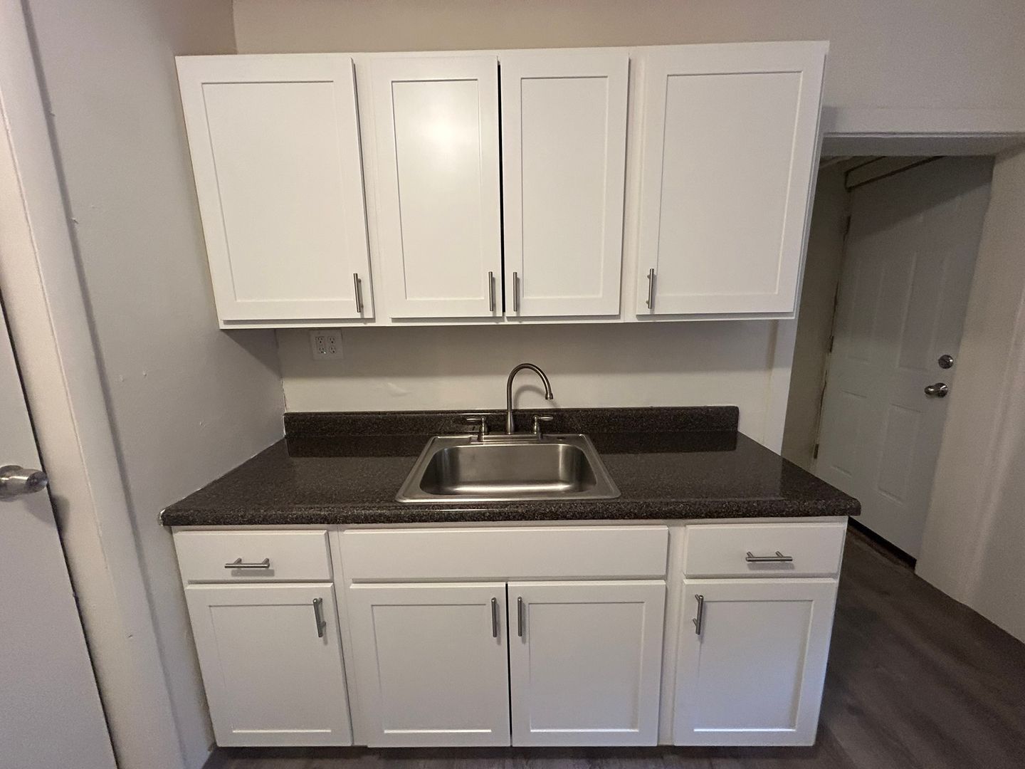 Pittsburgh Apartment: 77 Bates Street - #1