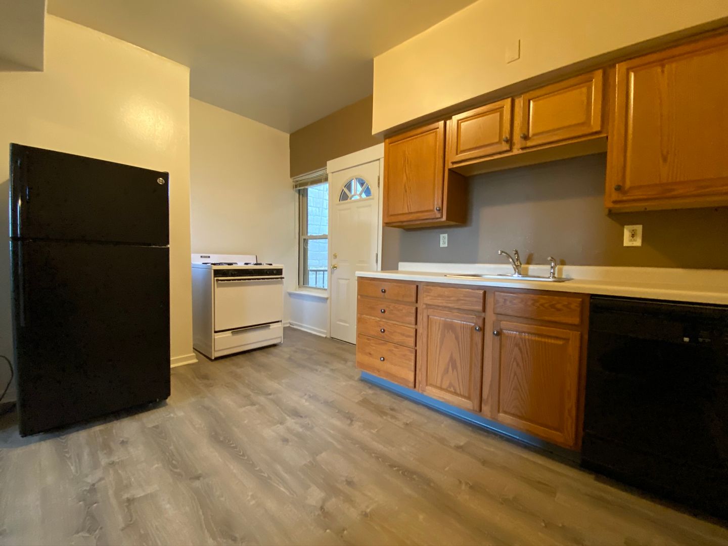 Pittsburgh Apartment: 5806 Ellsworth Avenue