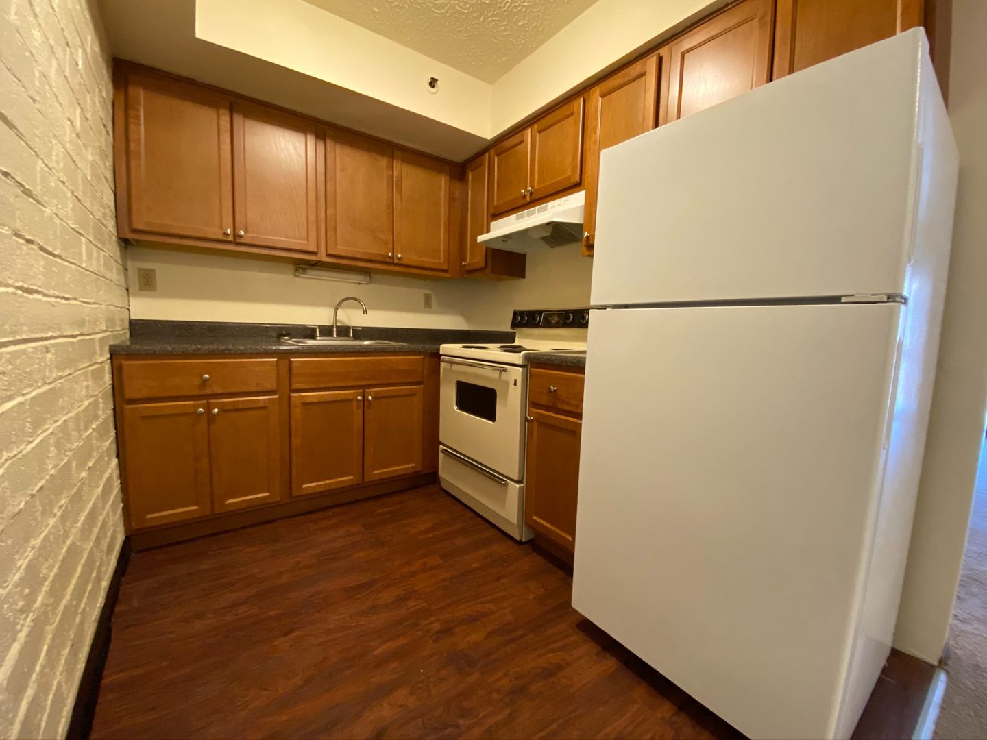 Verona Apartment: 1333 Hunter Rd