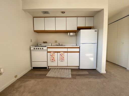Beautiful One Bedroom in the Heart of Greensburg! Don't Miss Out!