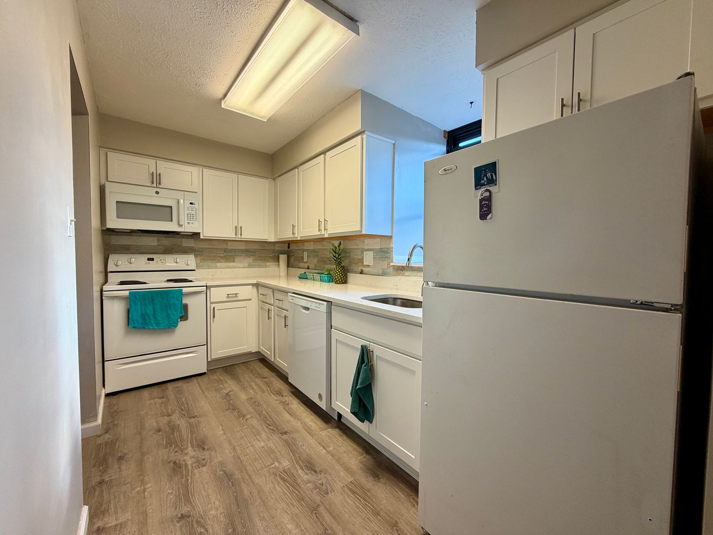 Oakmont Apartment: 345 Delaware Avenue