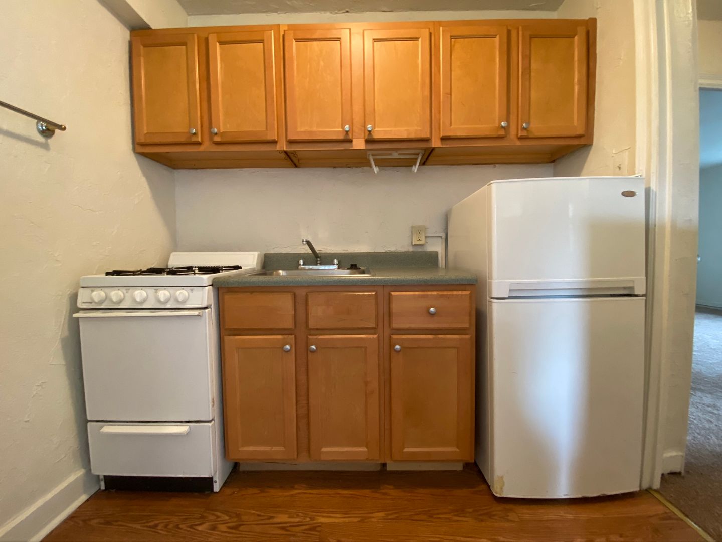 Pittsburgh Apartment: 5700 Munhall Road