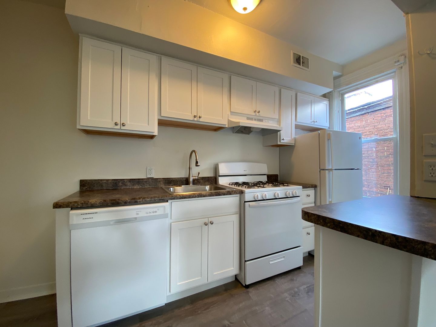 Pittsburgh Apartment: 634 Summerlea Street