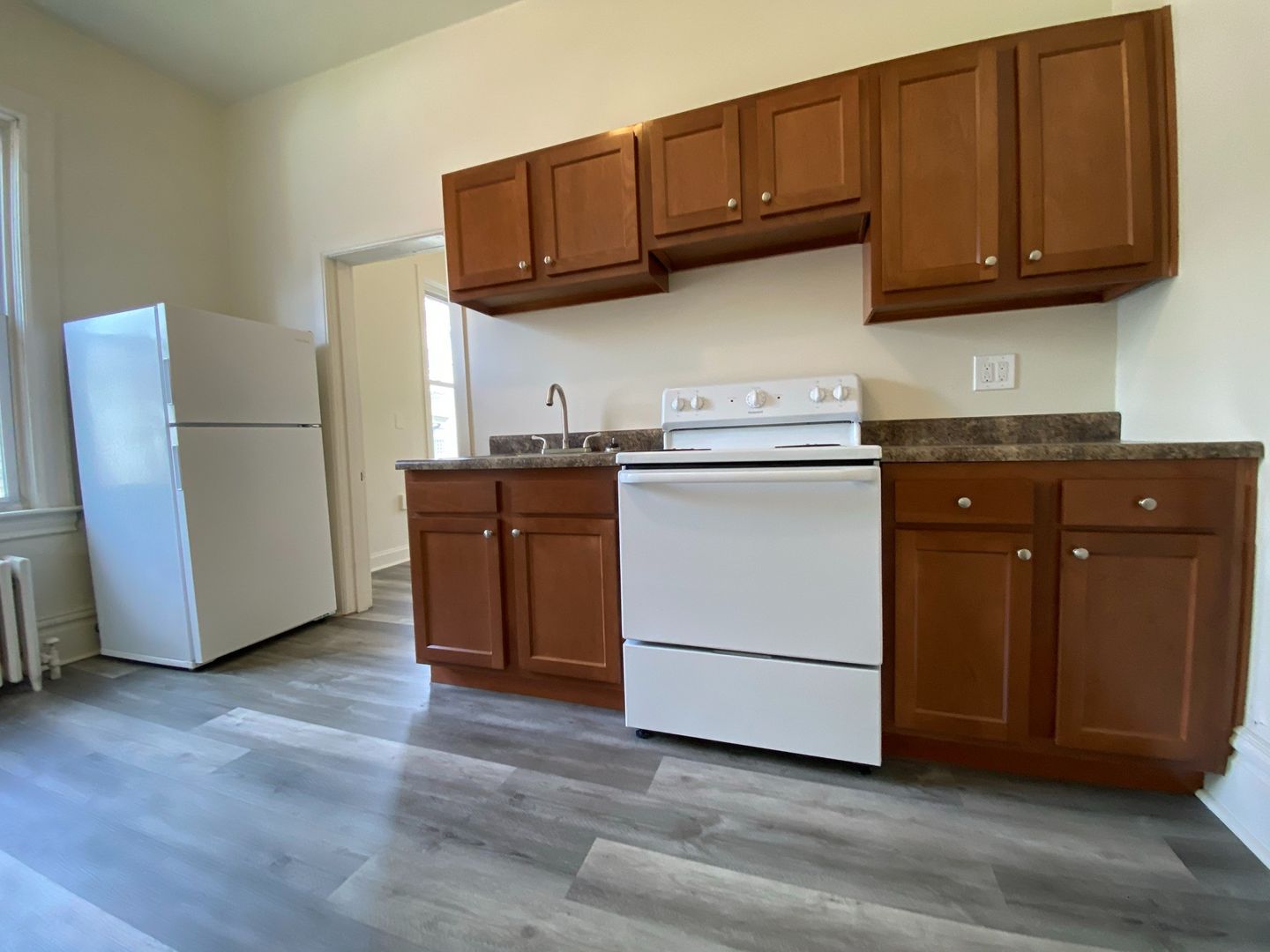 East Pittsburgh Apartment: 230 North Avenue